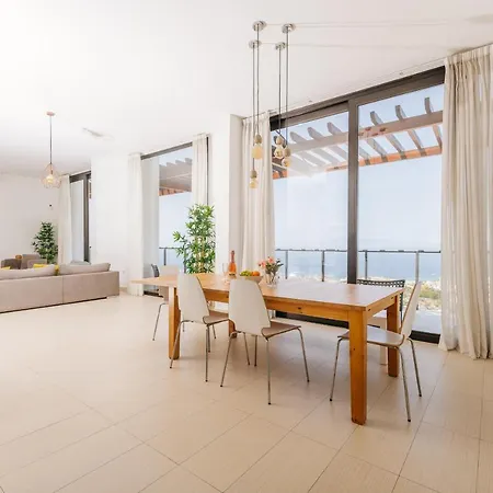 Willa Sunset White - Ocean View, Jakuzzi, Heated Pool, Air-conditioning, Grill *