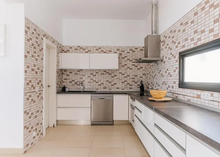 Villa Sunset White - Ocean View, Jakuzzi, Heated Pool, Air-conditioning, Grill *