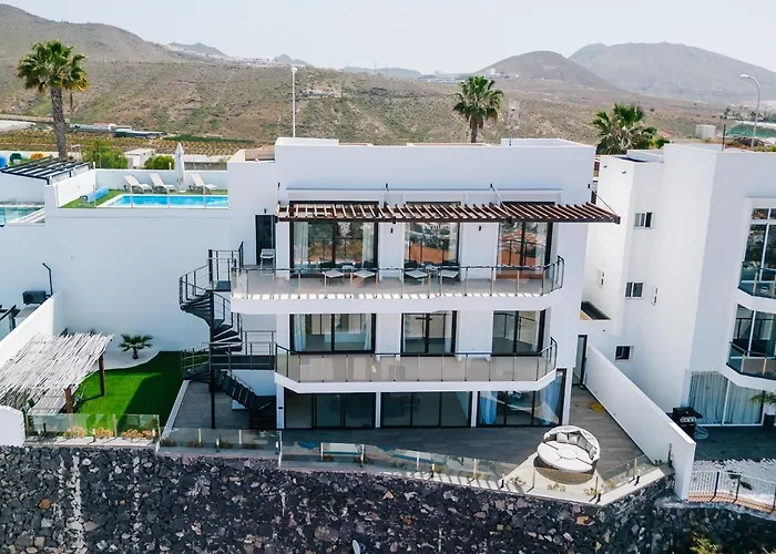 Sunset White - Ocean View, Jakuzzi, Heated Pool, Air-conditioning, Grill Vila