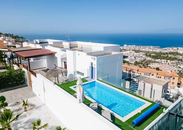 Sunset White - Ocean View, Jakuzzi, Heated Pool, Air-conditioning, Grill * Playa de las Americas (Tenerife)